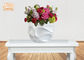 Κλασικό λευκό κυματιστών σχεδίων δοχείων λουλουδιών φίμπεργκλας εγχώριου γάμου στιλπνό